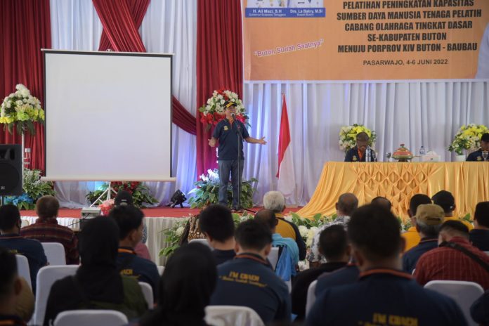 Bupati Buton Buka Pelatihan Peningkatan SDM Pelatih Menuju Porprov Sultra 2022