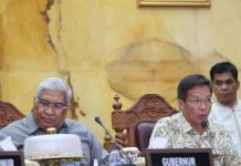 Gubernur Ali Mazi Sampaikan Pidato Pengantar Raperda APBD Gubernur Sultra