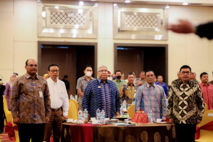 Gubernur Ali mazi Gubernur Ali mazi