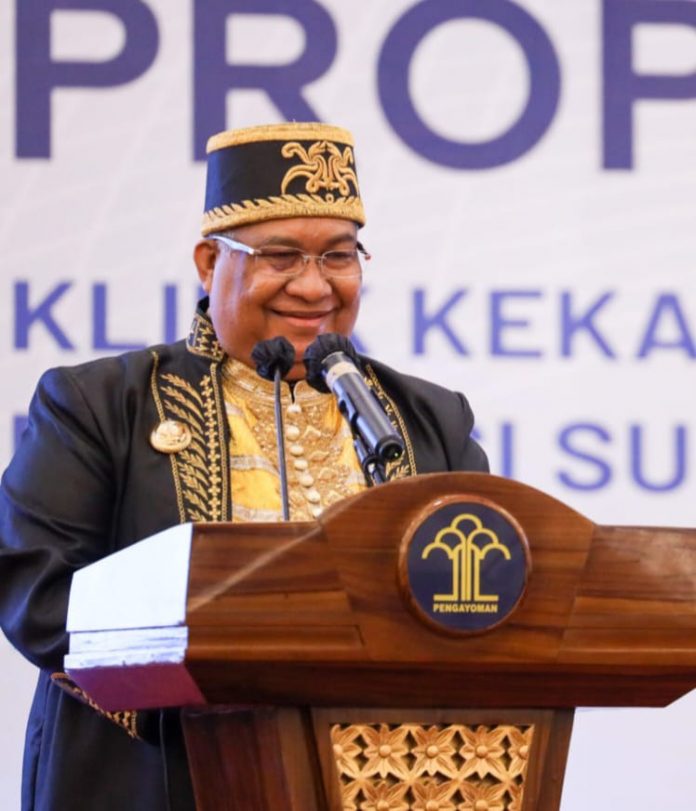Gubernur Ali Mazi Memberi Sambutan di Mobile Intellectual Property Clinic 2022 Gubernur Ali Mazi Memberi Sambutan di Mobile Intellectual Property Clinic 2022