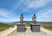 Bukit Lambaulele Lapandewa Didorong sebagai Kawasan Agrowisata Bawang Merah patung Lapandewa sebagai Matana Sorumba,