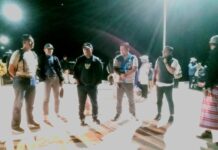 100 Hari Kerja, Bupati Busel Kunker ke Pulau Batu Atas Bupati Buton Selatan, Muhammad Adios, mengunjungi Pulau Batu Atas, Rabu, 30/40/2025. Dalam kunjungan itu, Bupati didampingi sejumlah pejabat Pemkab Busel. Foto: Ridwan