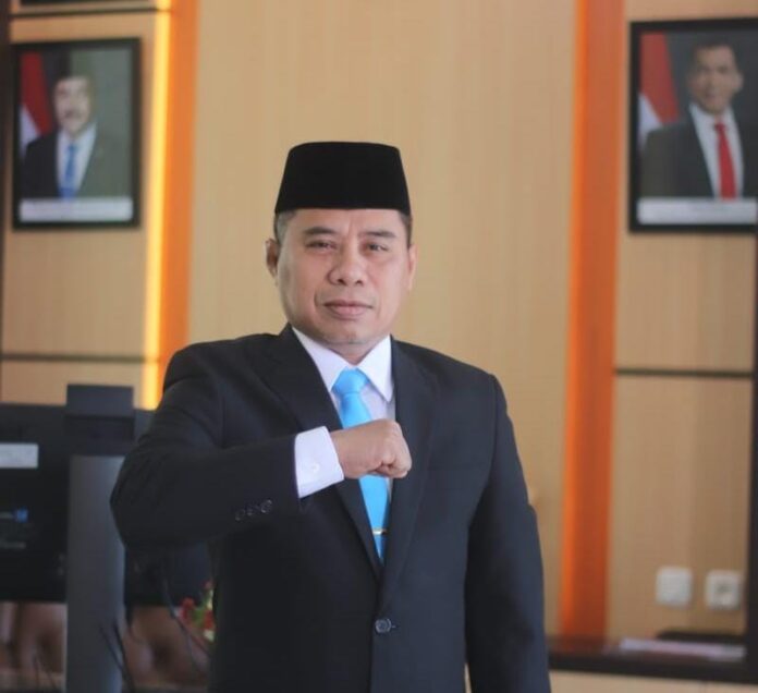 Kepala Kantor Imigrasi Kelas II Non- TPI Baubau, Muhammad Bakri. (foto Humas Imigrasi Baubau)